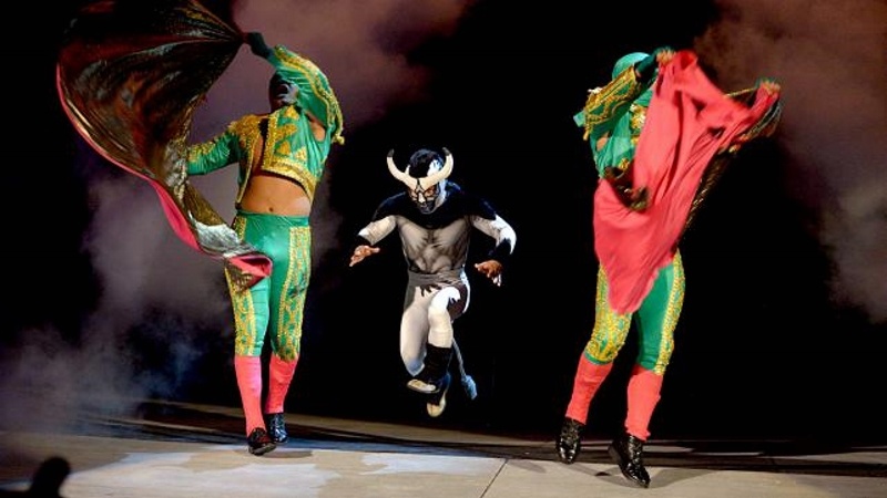 Superstars: Αθόρυβη τριλογία με Sin Cara (photos+videos)