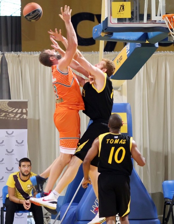 «Nick Galis Cup»: Άρης - Μπάνβιτ 66-48 (photos)