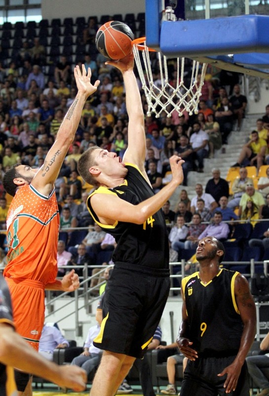 «Nick Galis Cup»: Άρης - Μπάνβιτ 66-48 (photos)