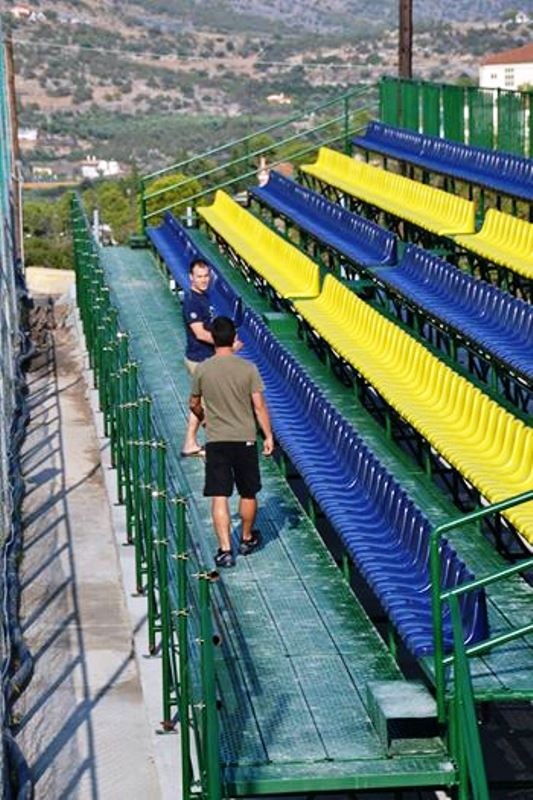 Ερμιονίδα: Μεταμορφώθηκε το γήπεδο (photos)
