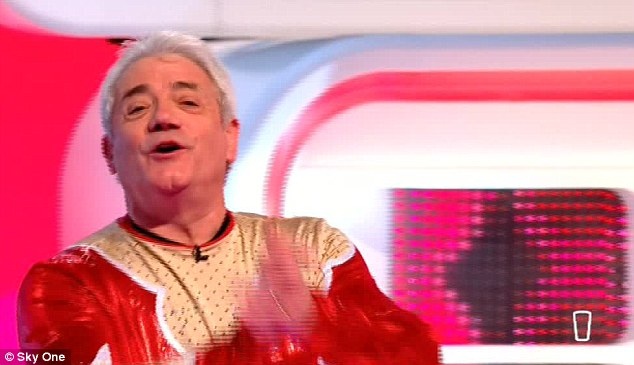 Ακροβάτης και τραγουδιστής ο Κίγκαν (videos+photos)