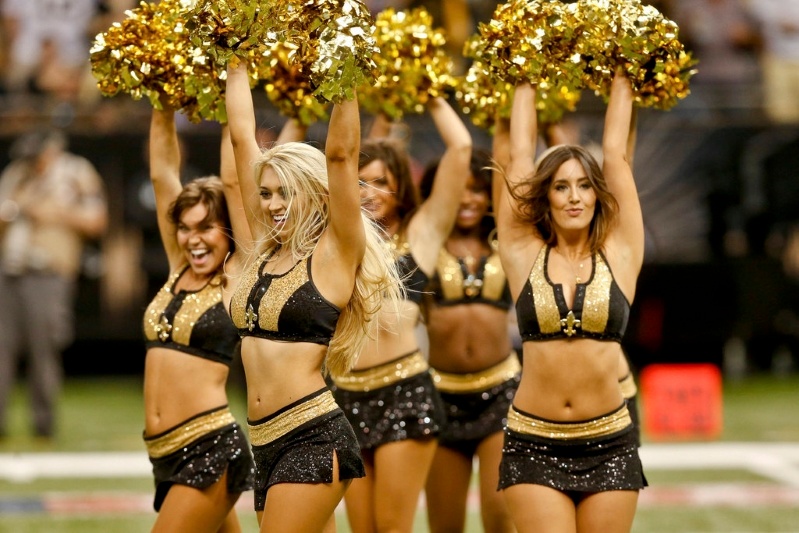 NFL: Παρών εκ νέου οι Cheerleaders (photos)