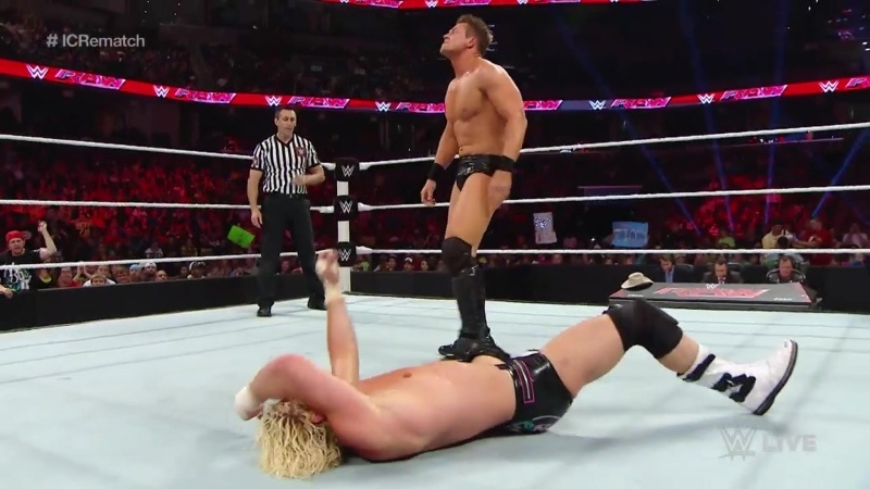 Raw: Μαγικά από Ambrose! (photos+videos)