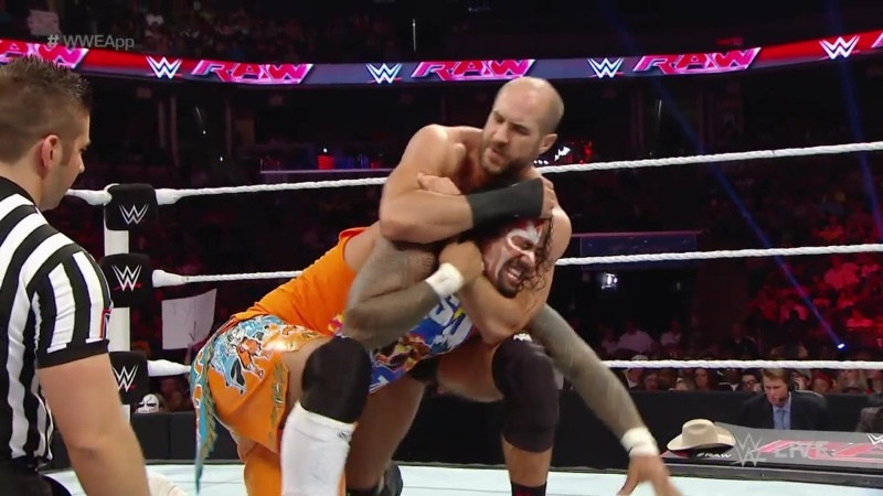 Raw: Μαγικά από Ambrose! (photos+videos)