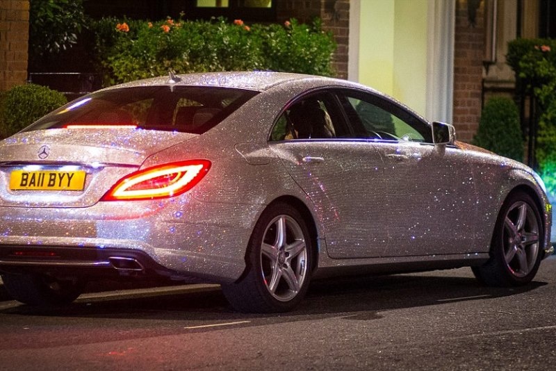 Mercedes: Μία CLS 350 diesel καλυμμένη με… Swarovski (videos+photos)