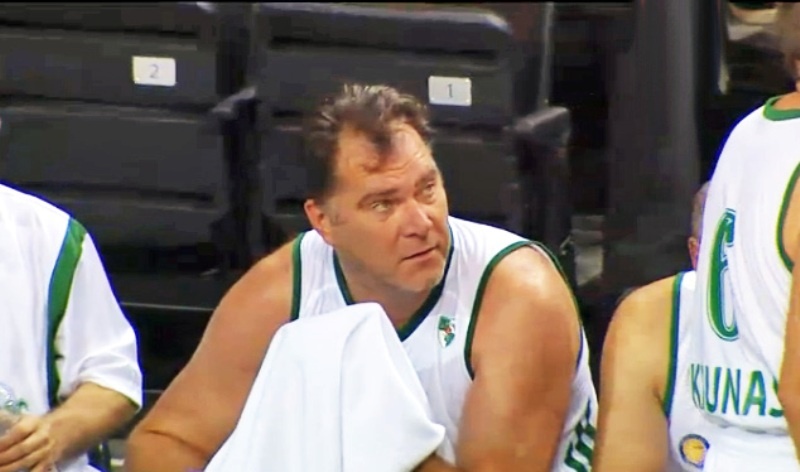 Ζαλγκίρις Κάουνας: Αποσύρεται το Νο 11 του Σαμπόνις (video+photos)