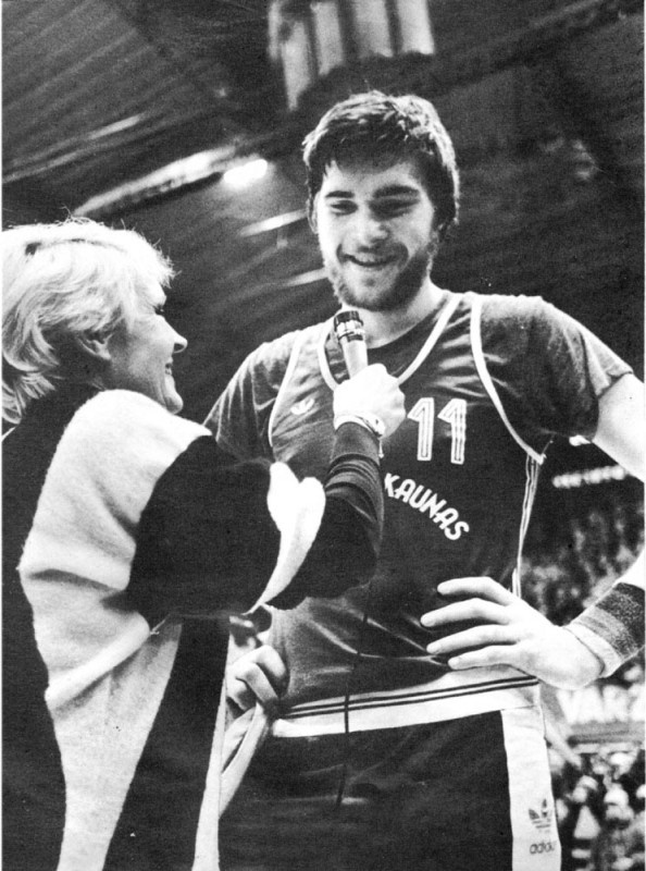 Ζαλγκίρις Κάουνας: Αποσύρεται το Νο 11 του Σαμπόνις (video+photos)