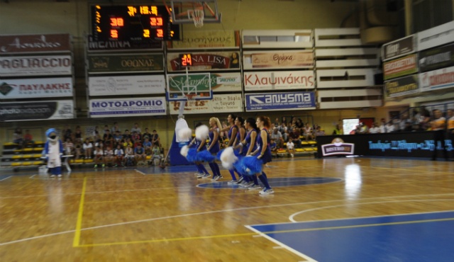 Ρέθυμνο: Διέλυσε τον Πανελευσινιακό (photos)