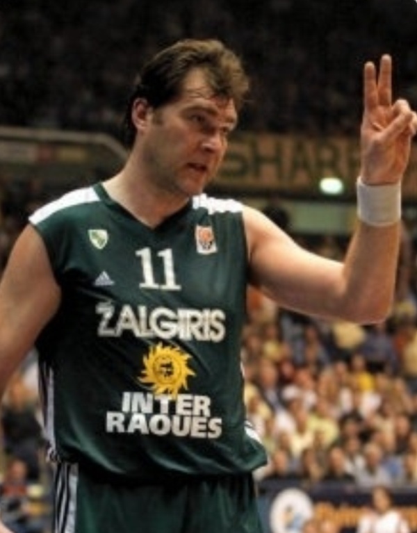 Ζαλγκίρις Κάουνας: Αποσύρεται το Νο 11 του Σαμπόνις (video+photos)