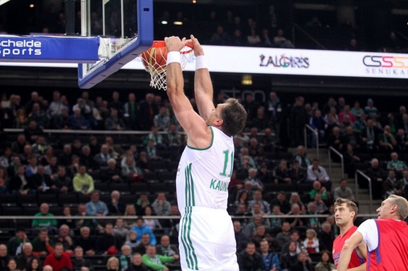 Ζαλγκίρις Κάουνας: Αποσύρεται το Νο 11 του Σαμπόνις (video+photos)