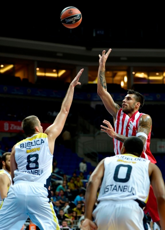 «Gloria Cup»: Ολυμπιακός - Φενέρμπαχτσε/Ούλκερ 69-60 (photos)