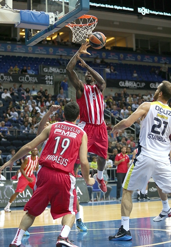 Ολυμπιακός: Το εντυπωσιακό κάρφωμα του Πέτγουεϊ (videos+photos)