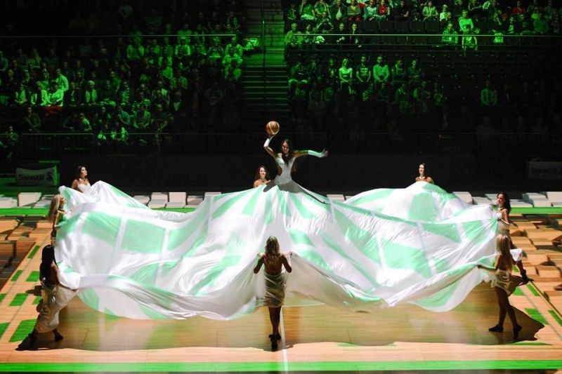 Ζαλγκίρις Κάουνας: Εντυπωσιακή τελετή για Σαμπόνις (videos+photos)