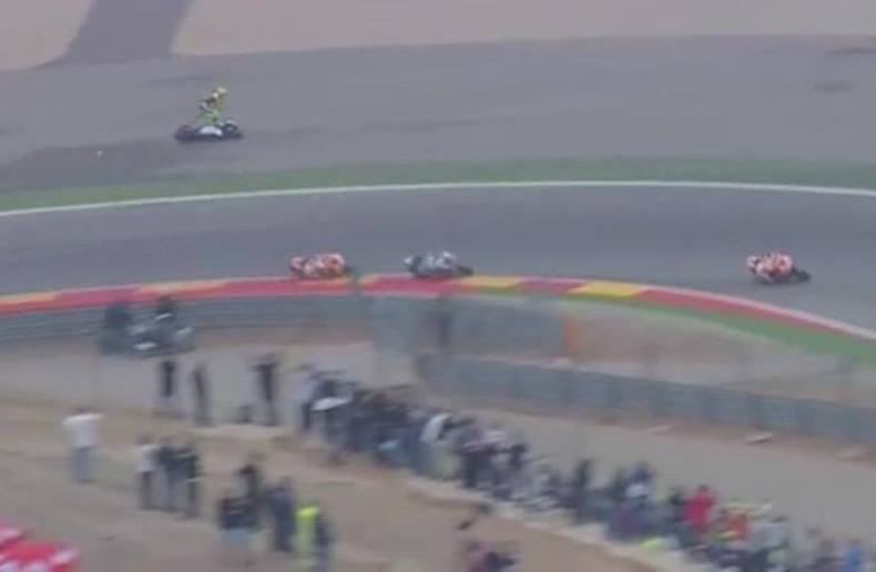 Moto GP: Στο νοσοκομείο ο Ρόσι (photos+videos)