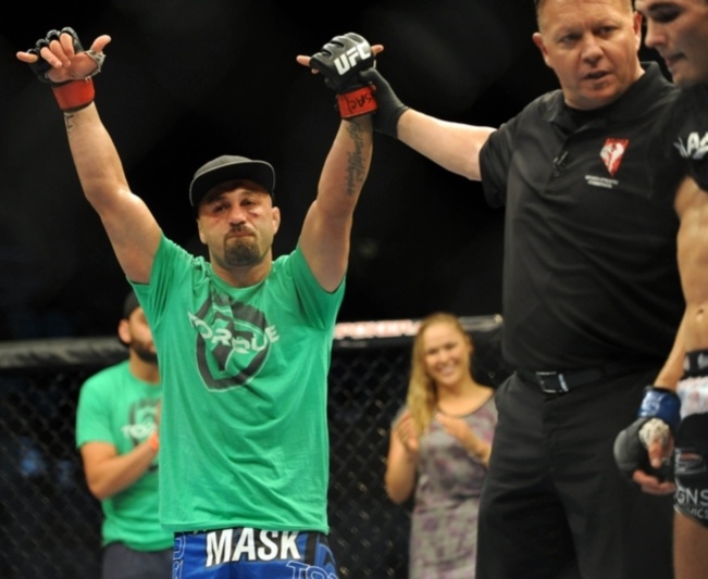UFC 178: Εύκολη υπεράσπιση για Johnson, ΤΚΟ για McGregor