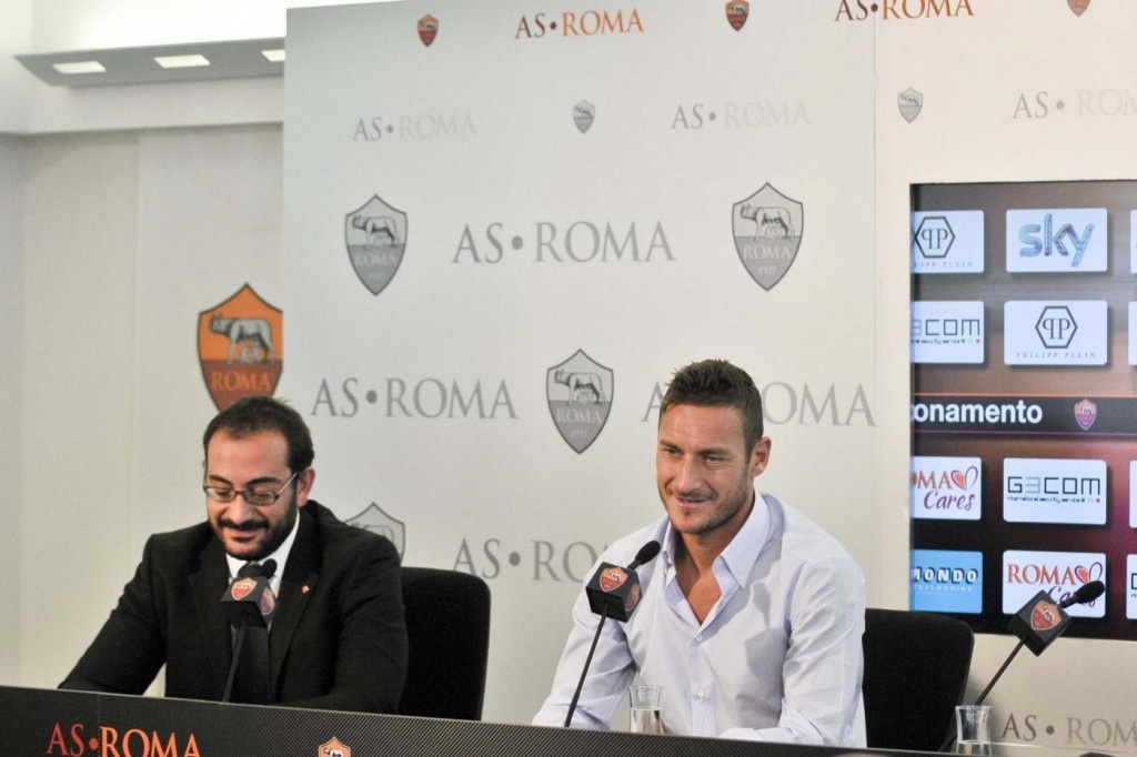 Η γιορτή της «σημαίας» της Ρόμα (video+photos+tweets)