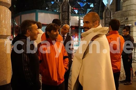 Μπάγερν Μονάχου: Με κουβέρτες στους δρόμους της Μόσχας! (photos)