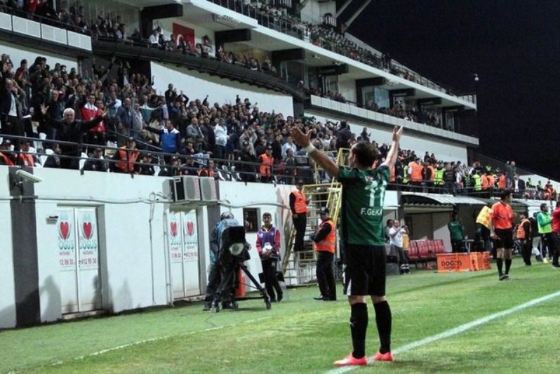 Γκέκας ο πορθητής (videos+photos)
