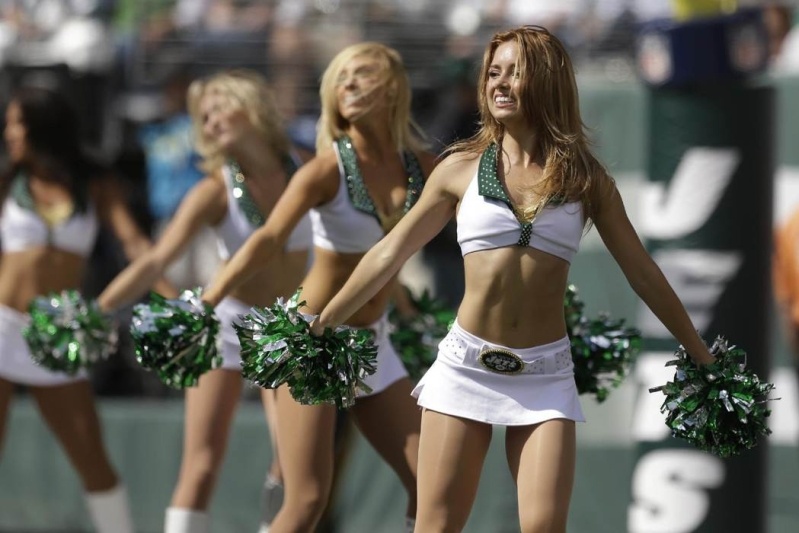 NFL: Πήγαν Λονδίνο οι Cheerleaders (photos)
