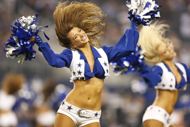 NFL: Πήγαν Λονδίνο οι Cheerleaders (photos)
