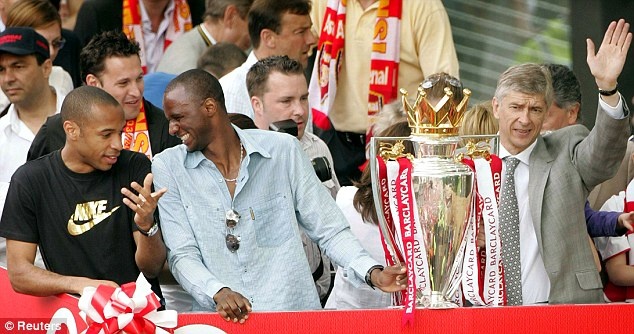 Τα 18 χρόνια του Βενγκέρ στην Άρσεναλ (video+photos)