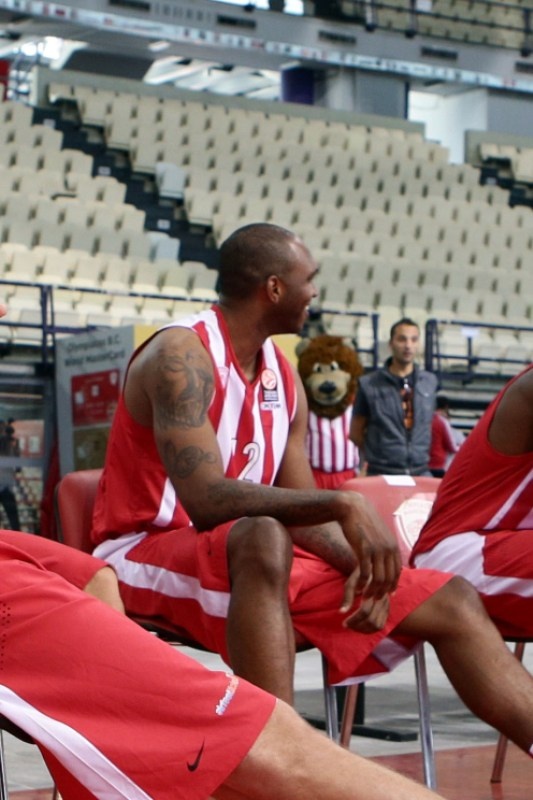 Σίμονς στο Onsports: «Έτοιμος ανά πάσα στιγμή» (photos)
