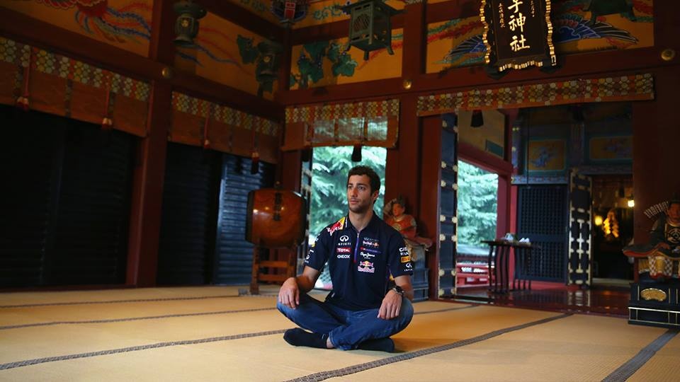 Ρεντ Μπουλ: Διαλογισμός με Ζεν για Ρικιάρντο (photos)