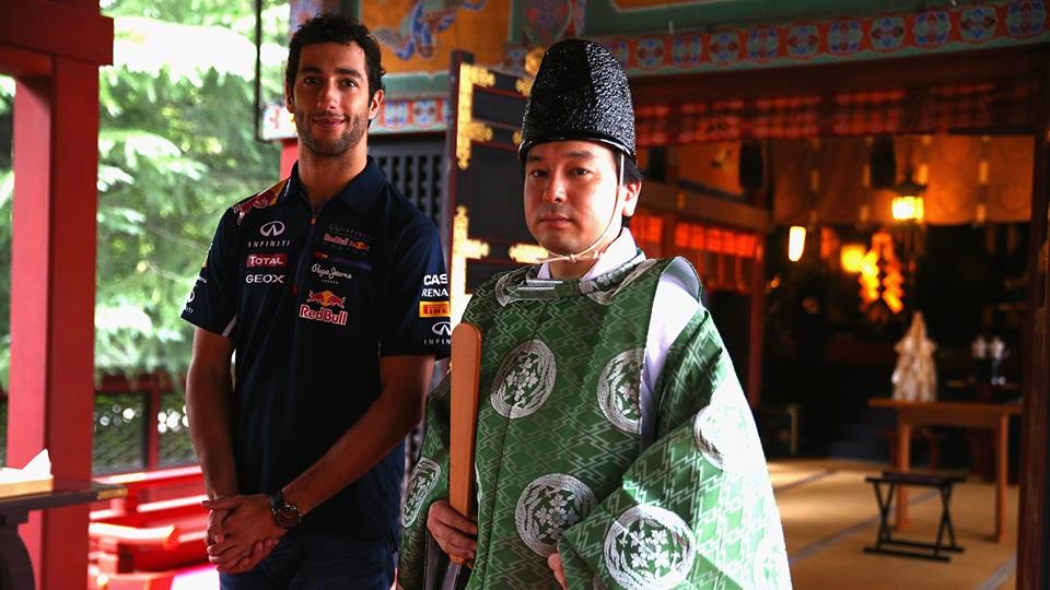 Ρεντ Μπουλ: Διαλογισμός με Ζεν για Ρικιάρντο (photos)