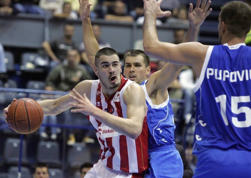 Ερυθρός Αστέρας: Η πρεμιέρα, το φεστιβάλ και οι τσιρλίντερς (photos+videos)
