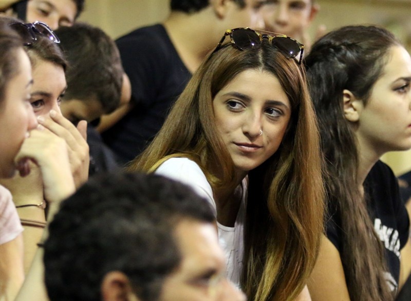 «Πέτρος Οικονομάκης»: Γένους θηλυκού (photos)