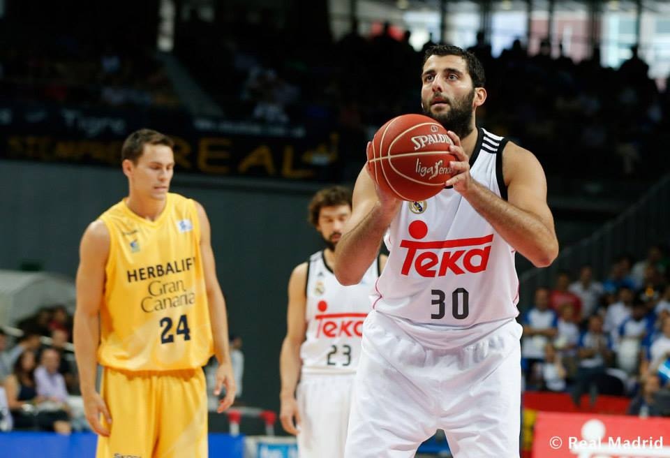 Ρεάλ Μαδρίτης: Με κορυφαίο τον Μπουρούση (photos+videos)