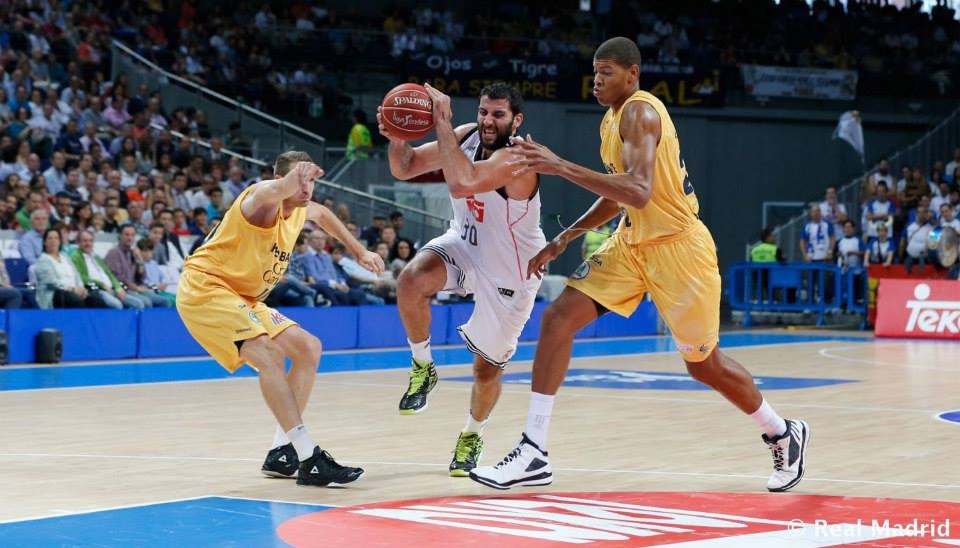 Ρεάλ Μαδρίτης: Με κορυφαίο τον Μπουρούση (photos+videos)