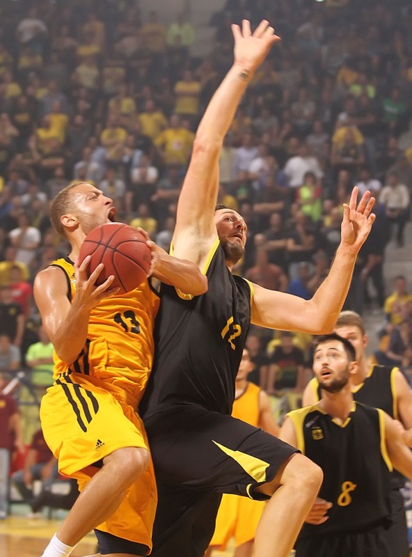 Κύπελλο Ελλάδας: Άρης - ΑΕΚ 63-57 (photos)