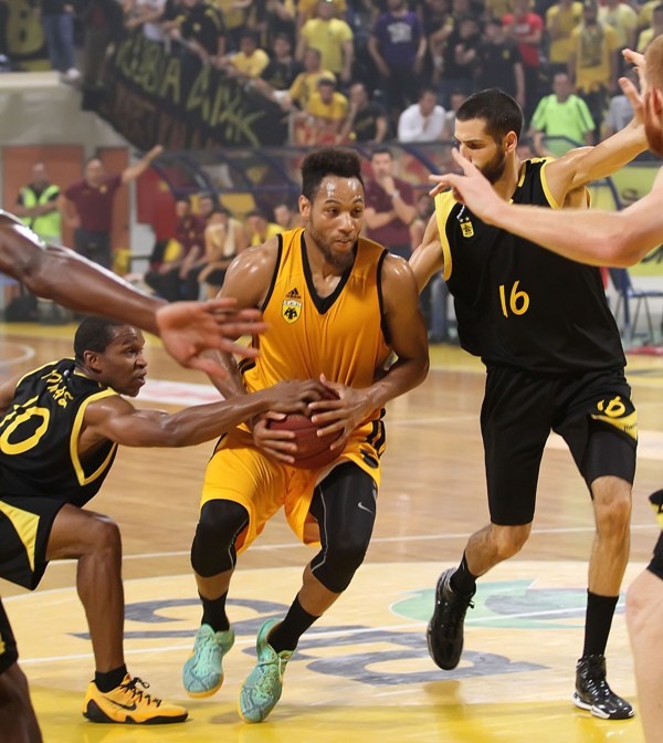 Κύπελλο Ελλάδας: Άρης - ΑΕΚ 63-57 (photos)