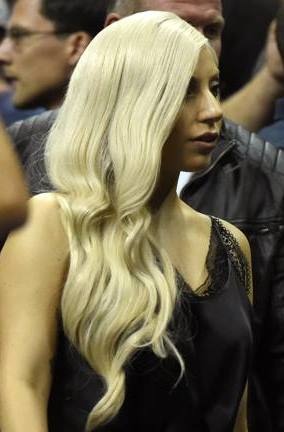 Σαν Αντόνιο Σπερς: Απίστευτη πώρωση από... Lady Gaga! (photos)