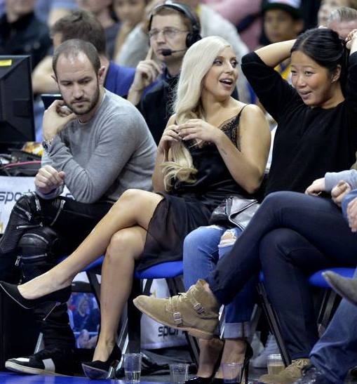 Σαν Αντόνιο Σπερς: Απίστευτη πώρωση από... Lady Gaga! (photos)