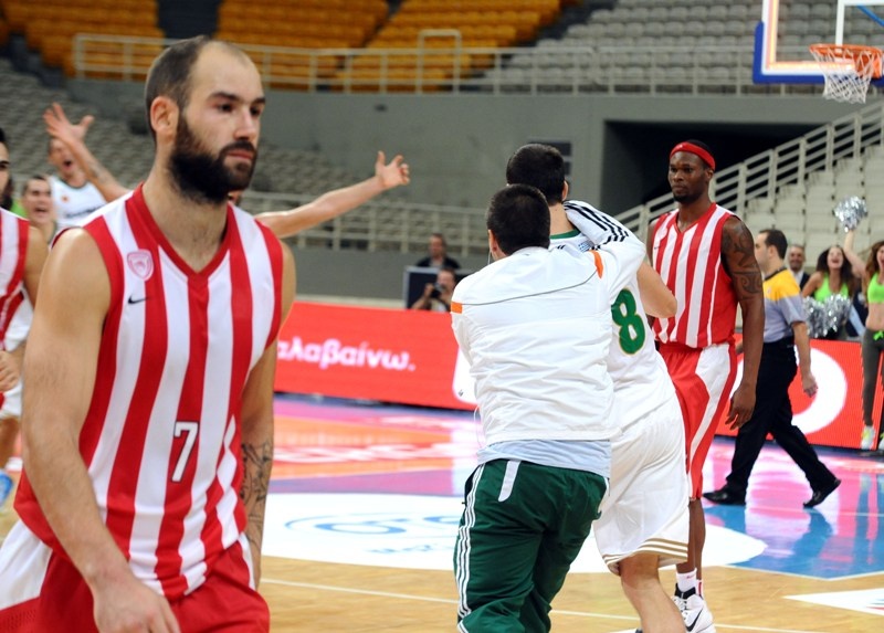 Ολυμπιακός: Έντονος προβληματισμός (video+photos)