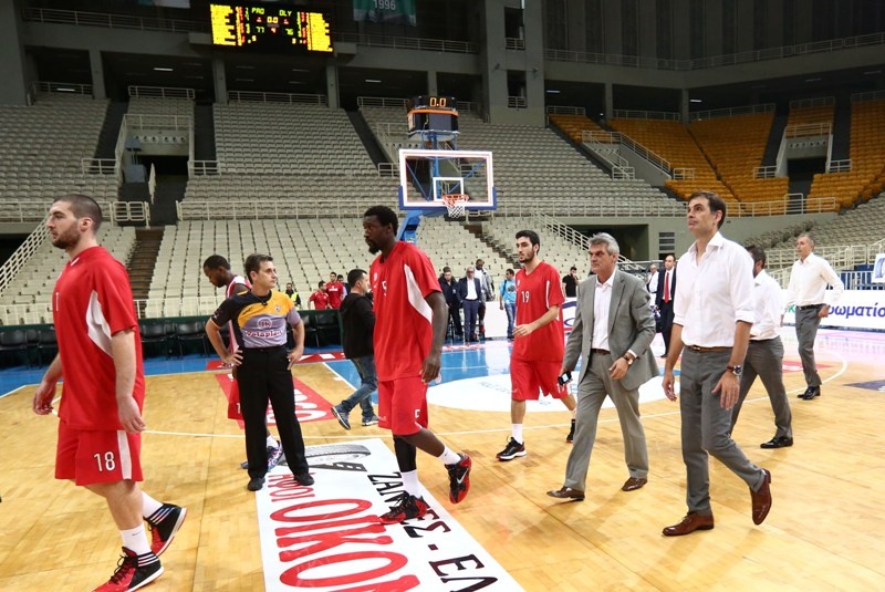 Ολυμπιακός: Έντονος προβληματισμός (video+photos)