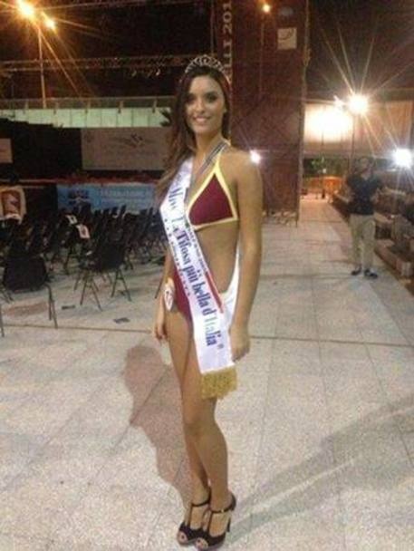 Λάουρα Λέτσι: Η πιο όμορφη οπαδός στην Ιταλία (photos)