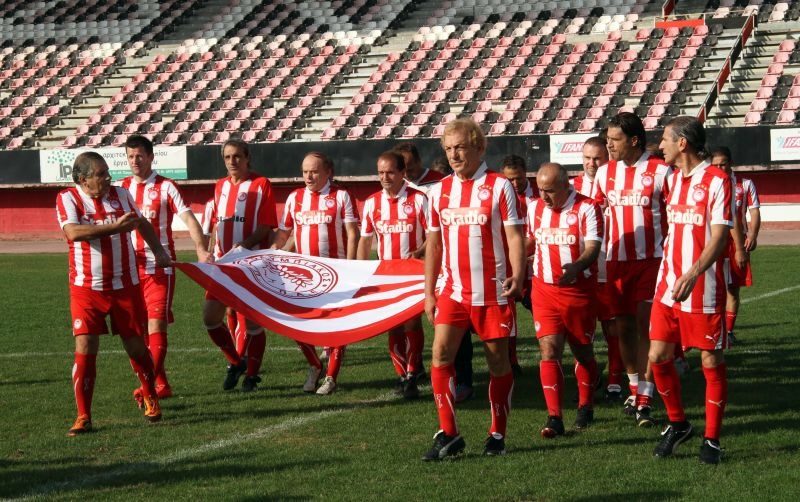 Ολυμπιακός: Συνέχεια στο φιλανθρωπικό έργο των παλαίμαχων (photos)