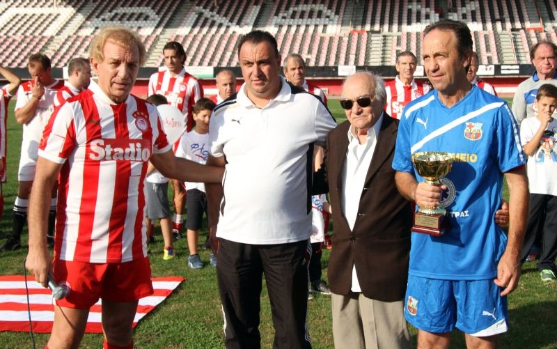 Ολυμπιακός: Συνέχεια στο φιλανθρωπικό έργο των παλαίμαχων (photos)