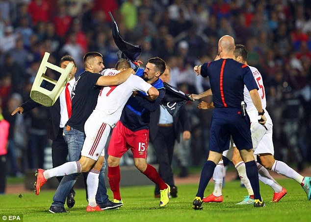 Βαλκανικός πόλεμος στο Βελιγράδι (videos+ photos)
