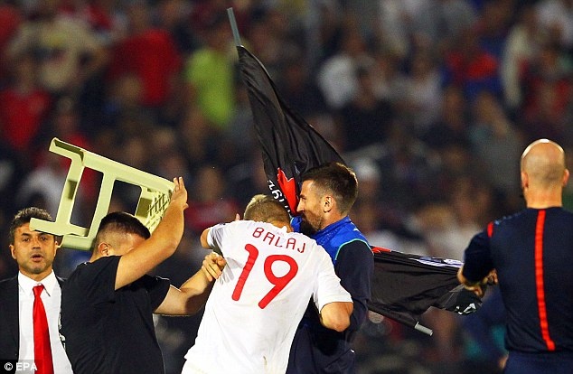 Βαλκανικός πόλεμος στο Βελιγράδι (videos+ photos)