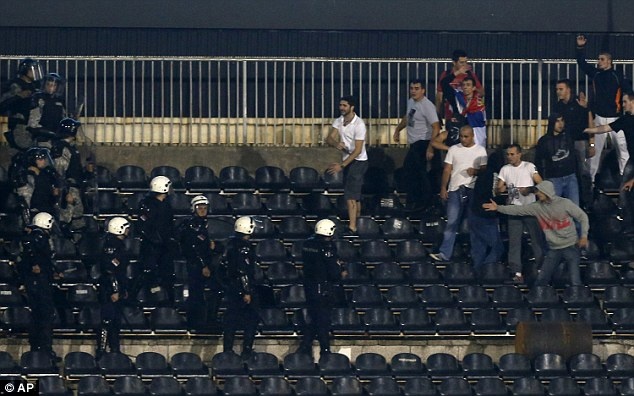 Βαλκανικός πόλεμος στο Βελιγράδι (videos+ photos)