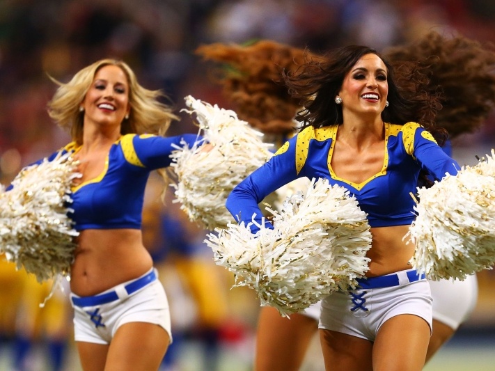 NFL: Σόου και θέαμα από τις Cheerleaders (photos)