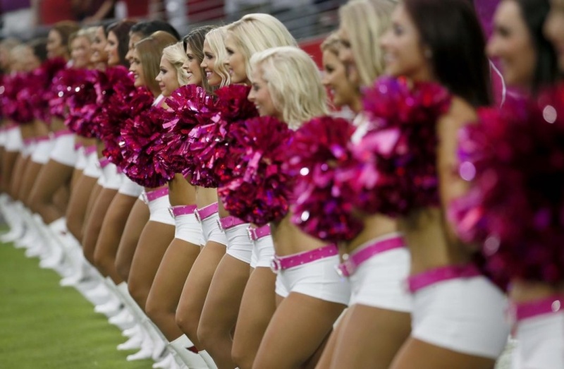 NFL: Σόου και θέαμα από τις Cheerleaders (photos)