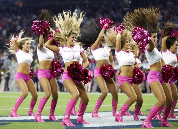 NFL: Σόου και θέαμα από τις Cheerleaders (photos)