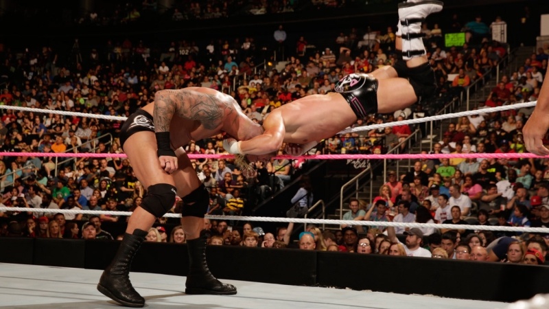 Raw: Πρόωρη σύγκρουση Cena με Ambrose (photos+videos)