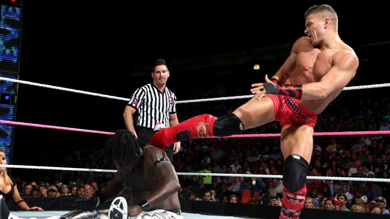 Main Event: «Ριμπάουντ» από Rusev (photos+videos)
