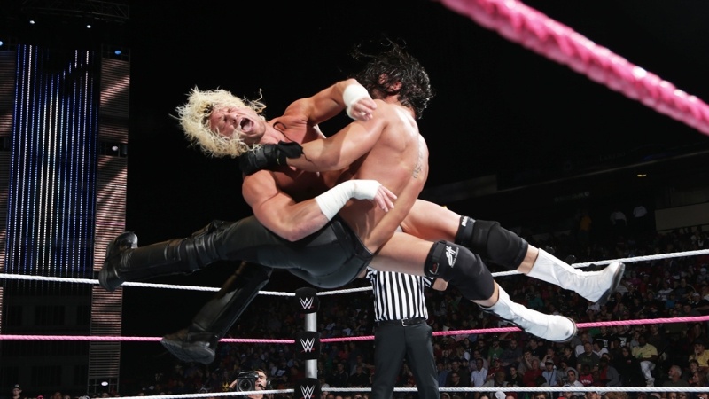 SmackDown: Επιμένουν ο Rollins και οι Authority (photos+videos)